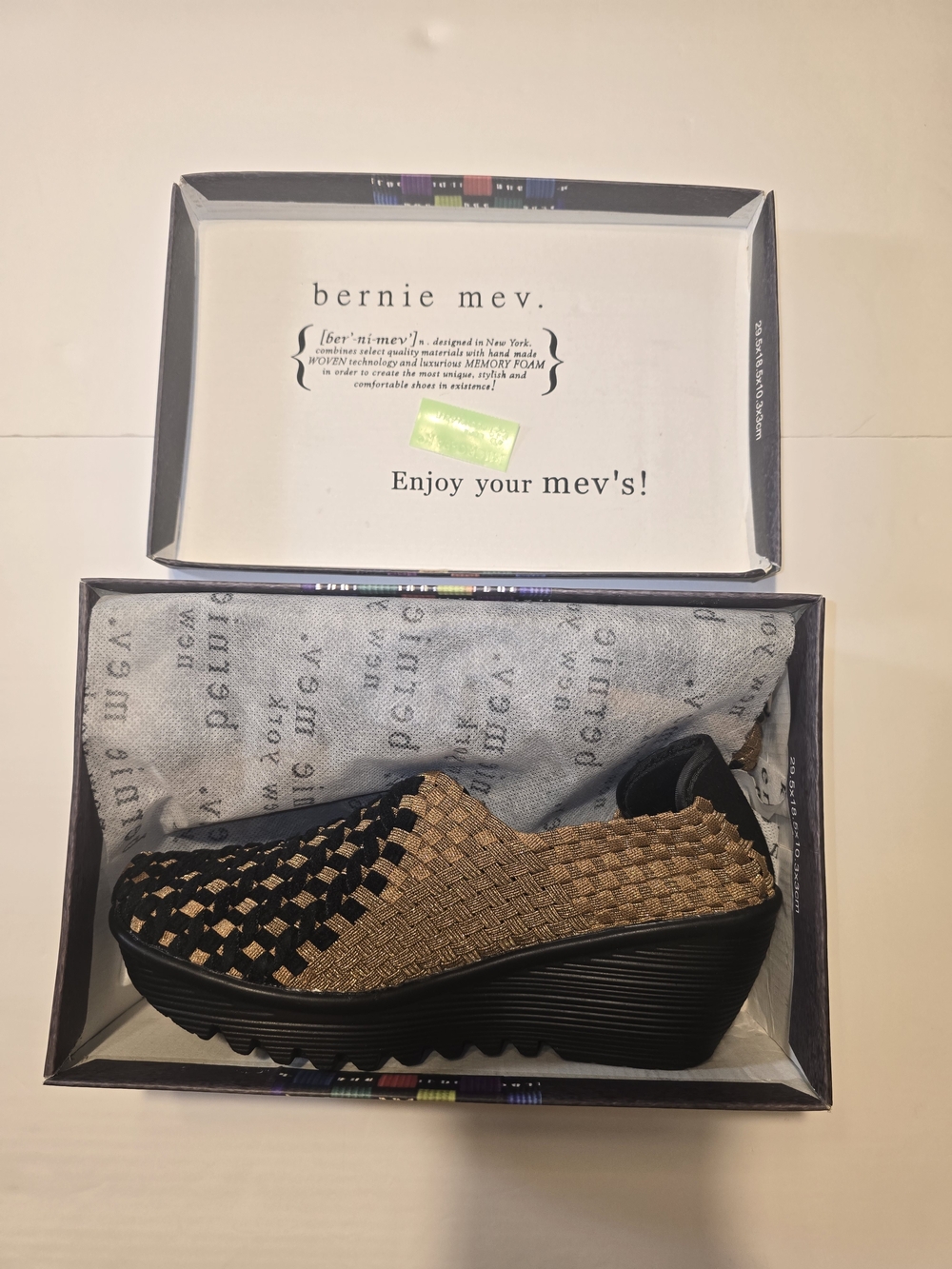 bernie mev. Women's Woven Platform Slip-On - Black and Gold